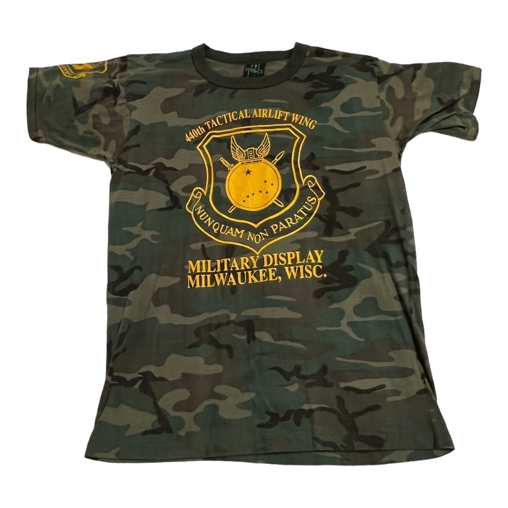 MEN’S size large T-shirt 440th tactical airlift wing/Air Force reserve